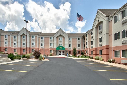 MCM Elegante Suites image 6